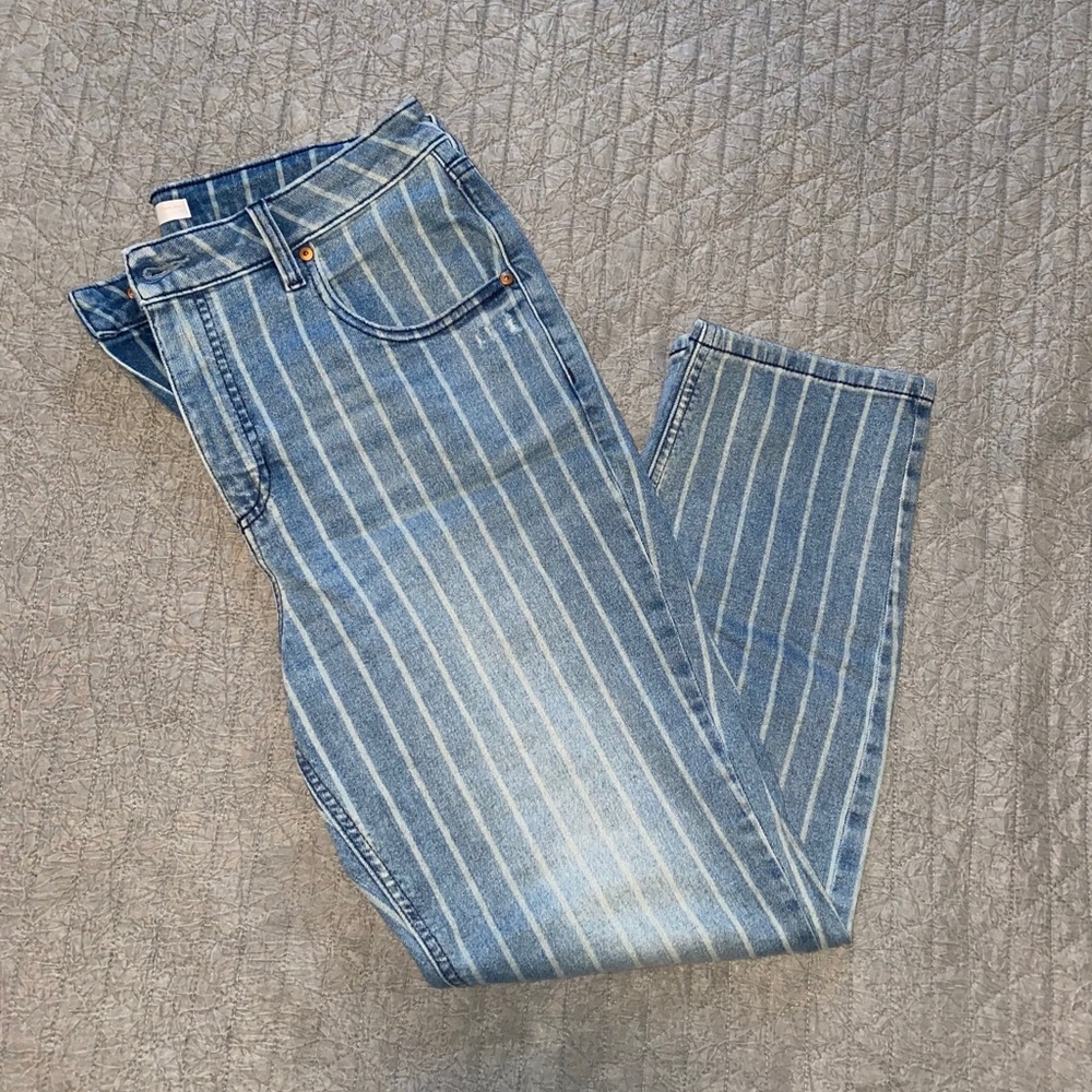 NWOT striped mom jeans !!